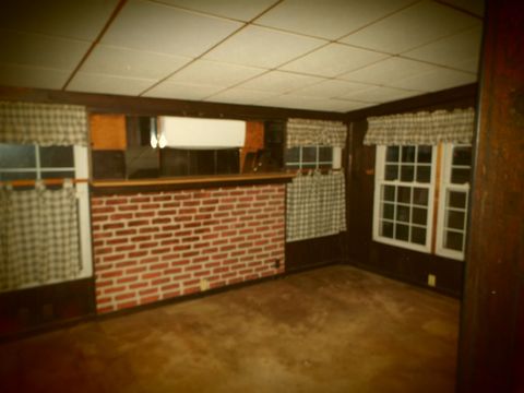 Single Family Residence in Garden City MI 31478 ROSSLYN Avenue 17.jpg