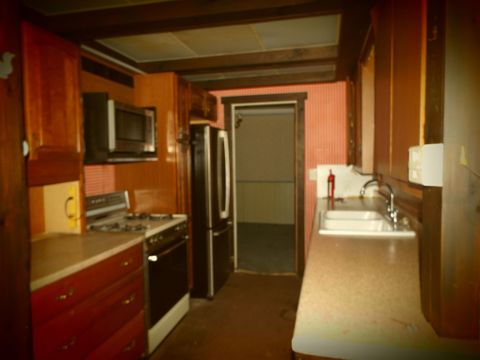 Single Family Residence in Garden City MI 31478 ROSSLYN Avenue 16.jpg