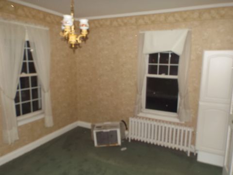 Single Family Residence in Garden City MI 31478 ROSSLYN Avenue 33.jpg