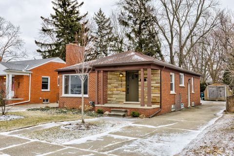 Single Family Residence in Berkley MI 2929 HARVARD Road.jpg