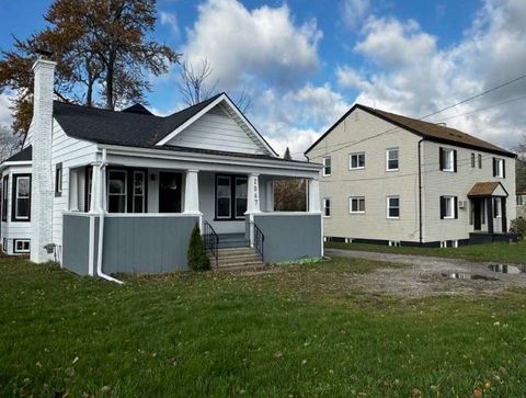 Multi Family in AuburnHills_Oakland MI 2067 N OPDYKE Road.jpg