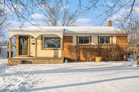 Single Family Residence in Garden City MI 32444 Marquette Street.jpg