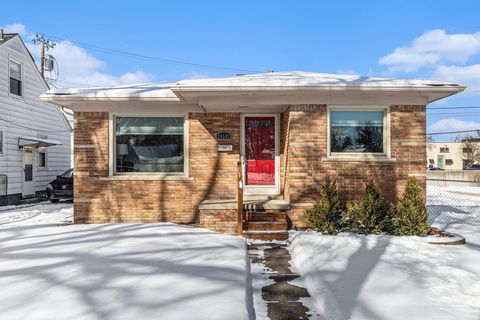 Single Family Residence in Redford Twp MI 25502 ELSINORE.jpg