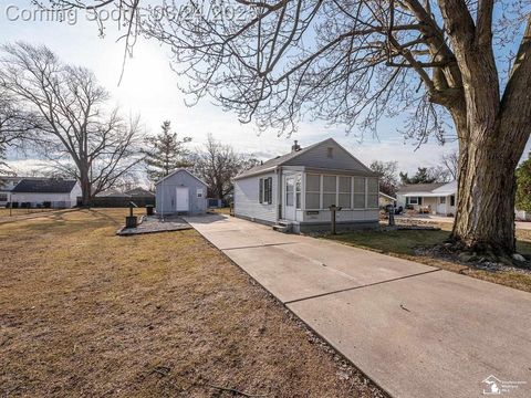 Single Family Residence in Monroe Twp MI 1103 Vineyard Drive.jpg