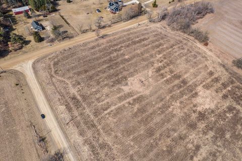  in Manchester Twp MI 17020 Walkowe Lane.jpg