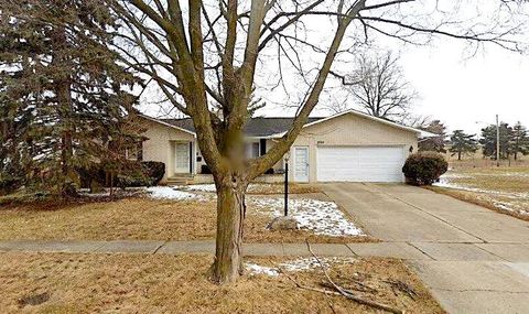 Single Family Residence in Flint_Genesee MI 3741 Worchester Drive.jpg