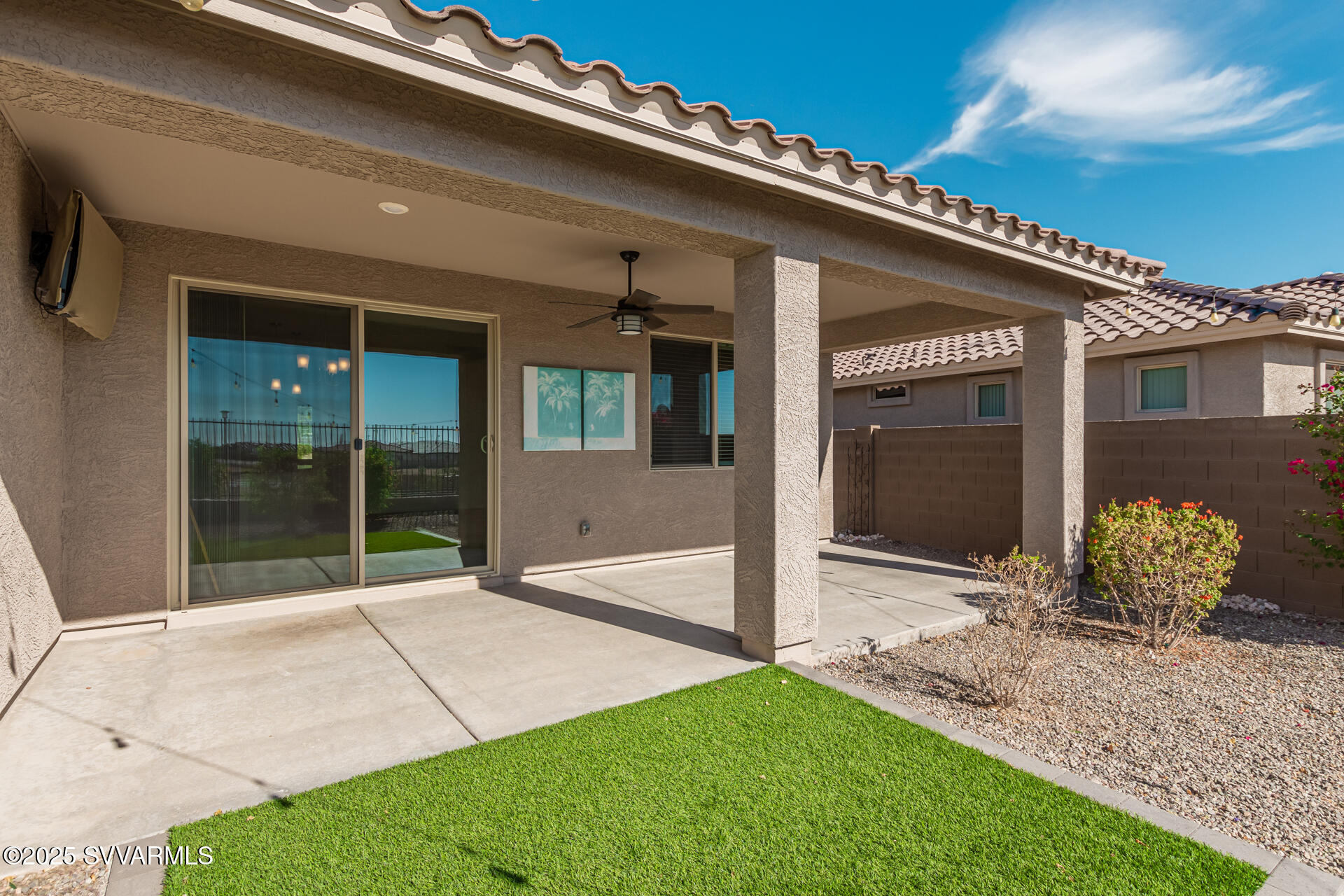Single Family Residence in Out of Area AZ 20403 W Calle Encorvada 23.jpg