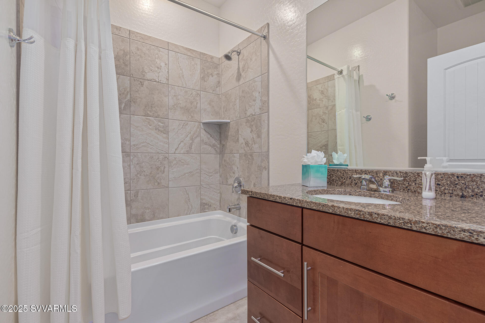 Single Family Residence in Out of Area AZ 20403 W Calle Encorvada 19.jpg