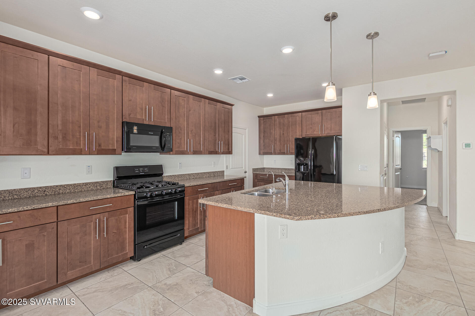 Single Family Residence in Out of Area AZ 20403 W Calle Encorvada 8.jpg