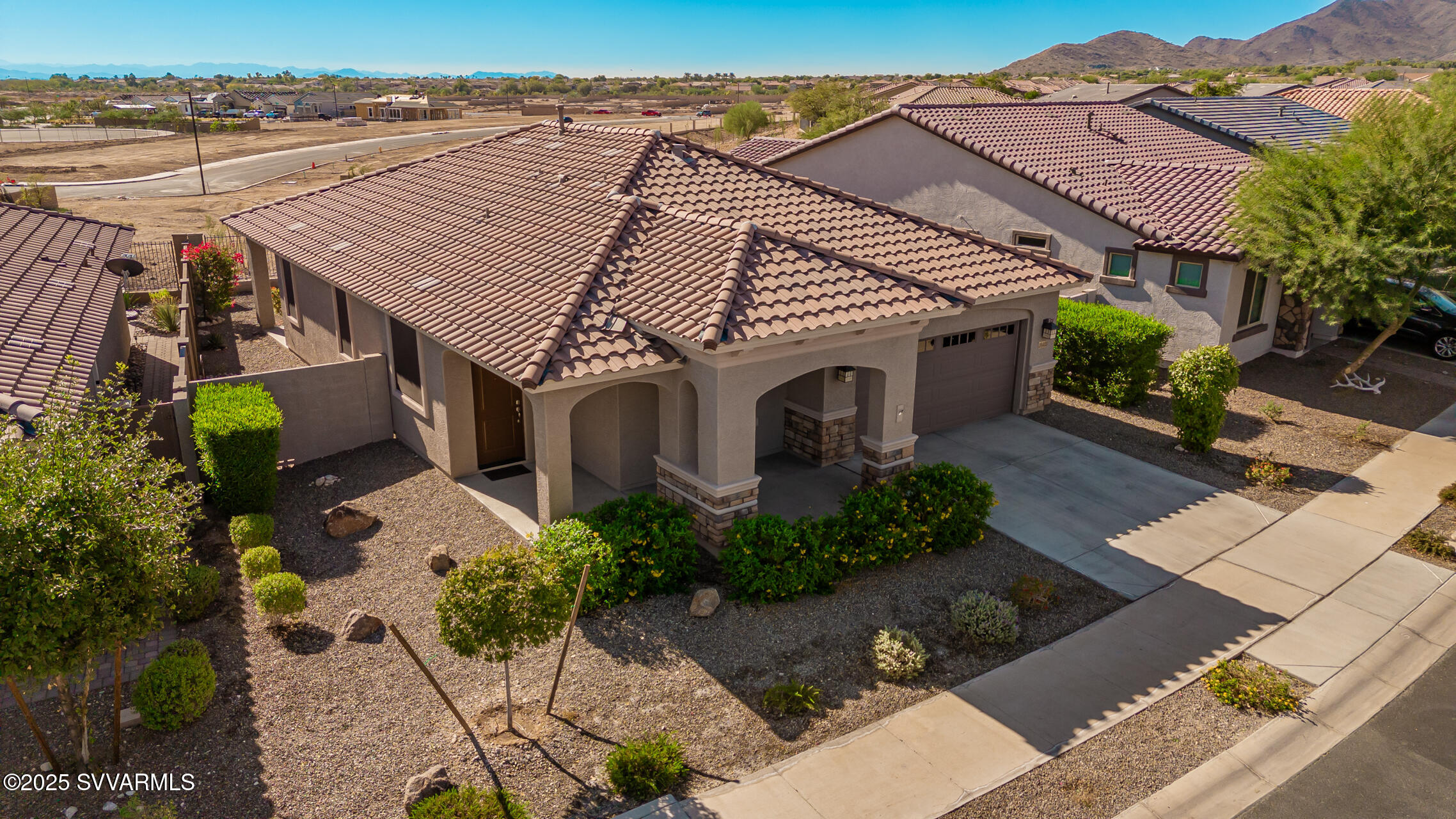 Single Family Residence in Out of Area AZ 20403 W Calle Encorvada 32.jpg