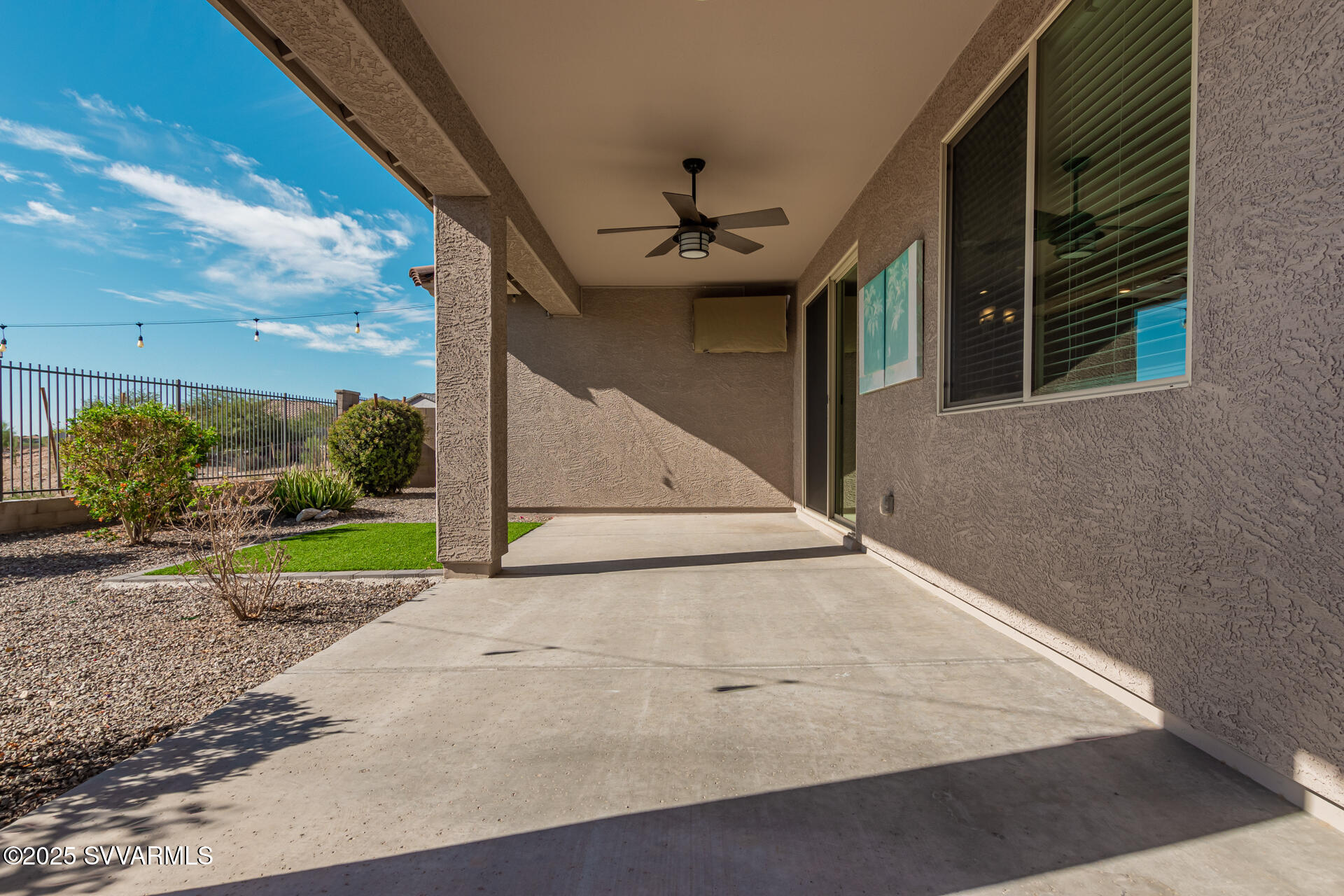 Single Family Residence in Out of Area AZ 20403 W Calle Encorvada 22.jpg