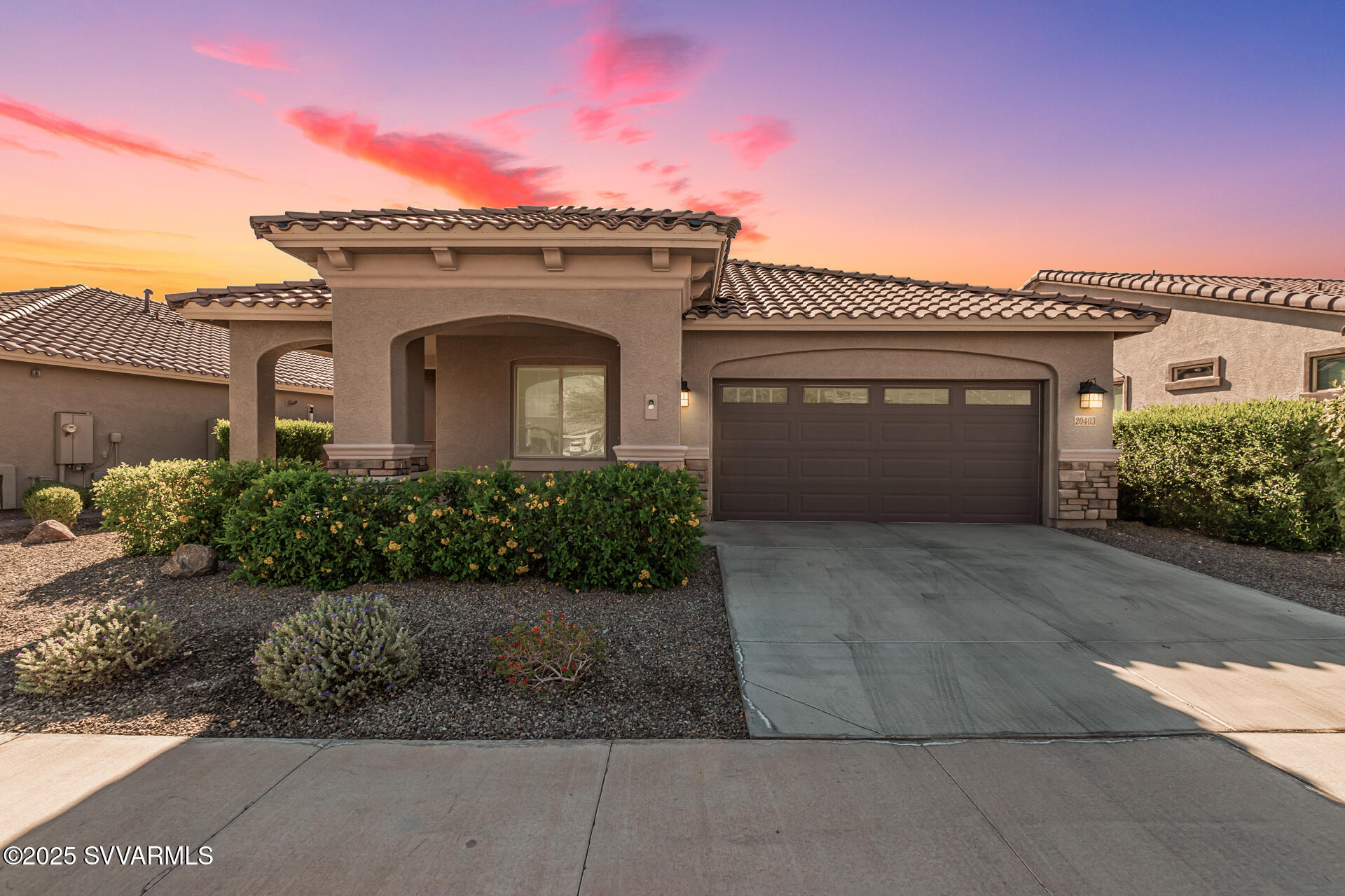 Single Family Residence in Out of Area AZ 20403 W Calle Encorvada 1.jpg