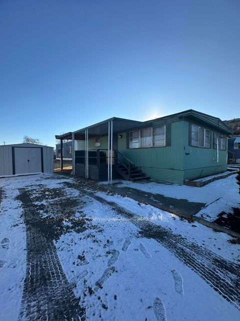 Mobile Home in Madras OR 200 D Street.jpg