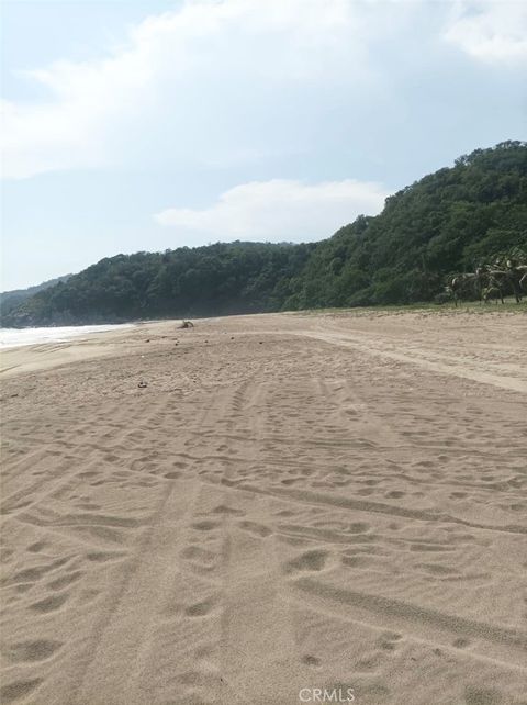  in Outside Area (Outside Ca) US 47 A Zihuatanejo de Azueta/Ixtapa, Guerreo Mexico.jpg
