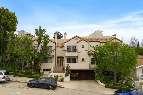 Condominium in Los Angeles CA 716 Maltman Avenue #15.jpg