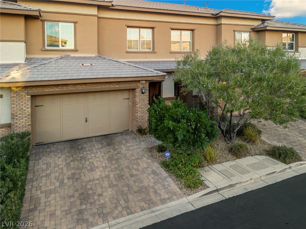 5677 Garriga Dr, Las Vegas, NV 89135 photo