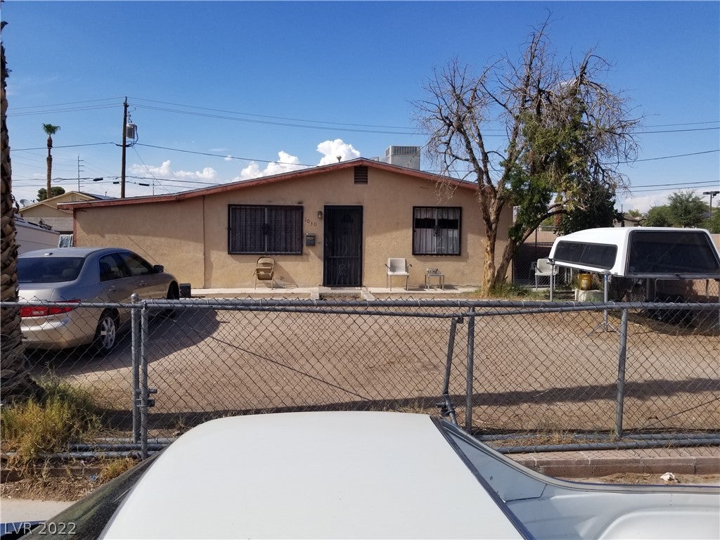 1030 W Lake Mead Blvd, Las Vegas, NV 89106 photo