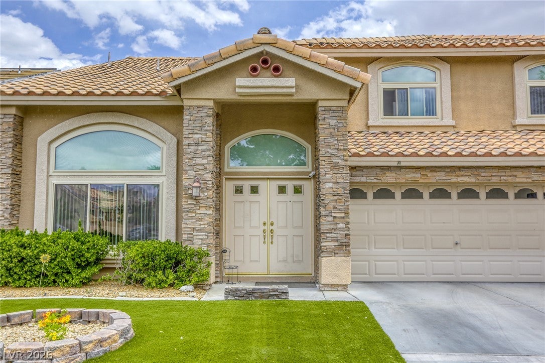 3692 River Canyon Rd, Las Vegas, NV 89129