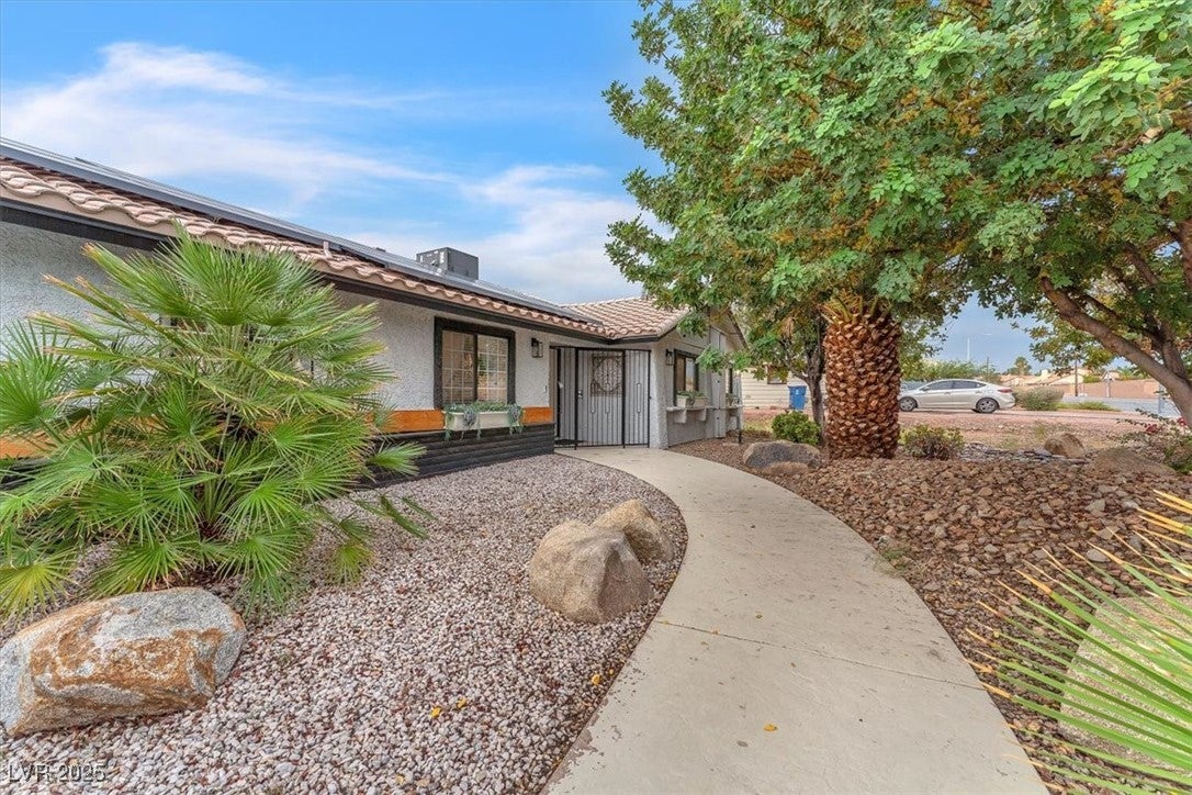 7830 Spencer St, Las Vegas, NV 89123