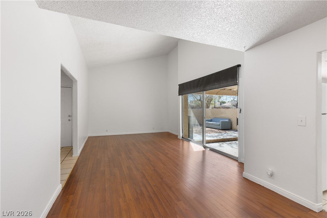 4304 Devlin Green Ct, Las Vegas, NV 89110 photo