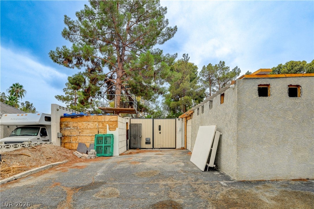 2681 E Hacienda Ave, Las Vegas, NV 89120 photo