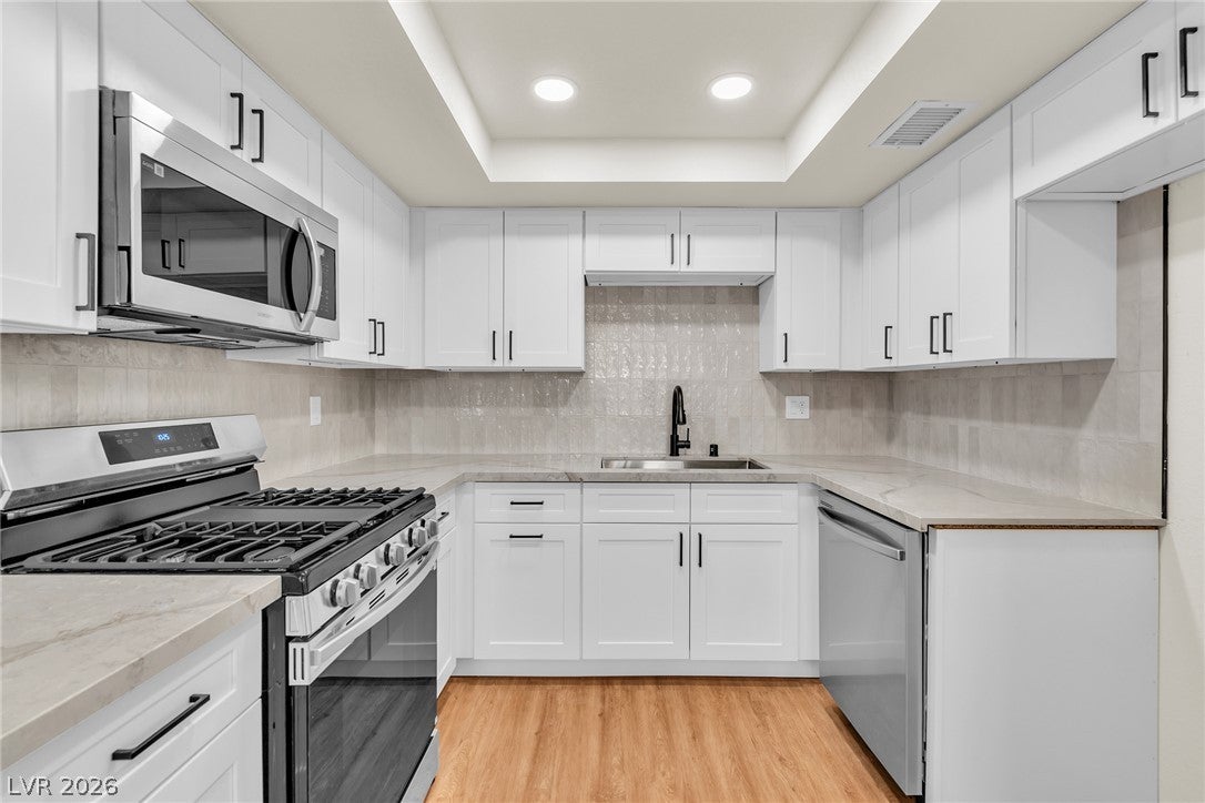 2256 Tall Pine Dr, Las Vegas, NV 89108