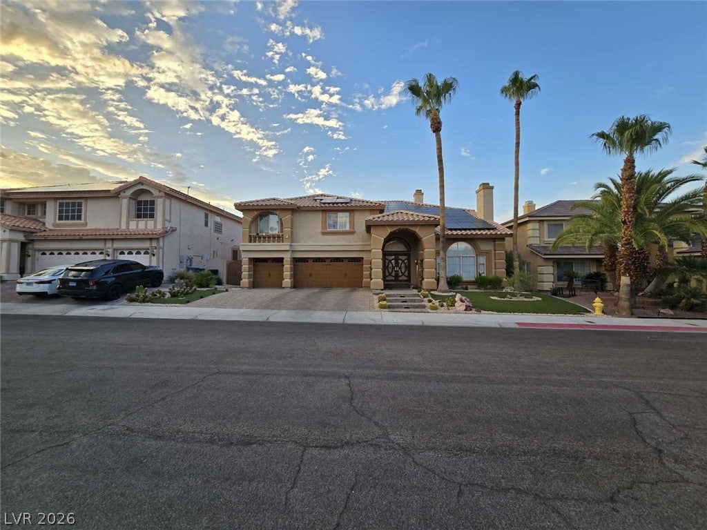 8728 Castle Hill Ave, Las Vegas, NV 89129 photo