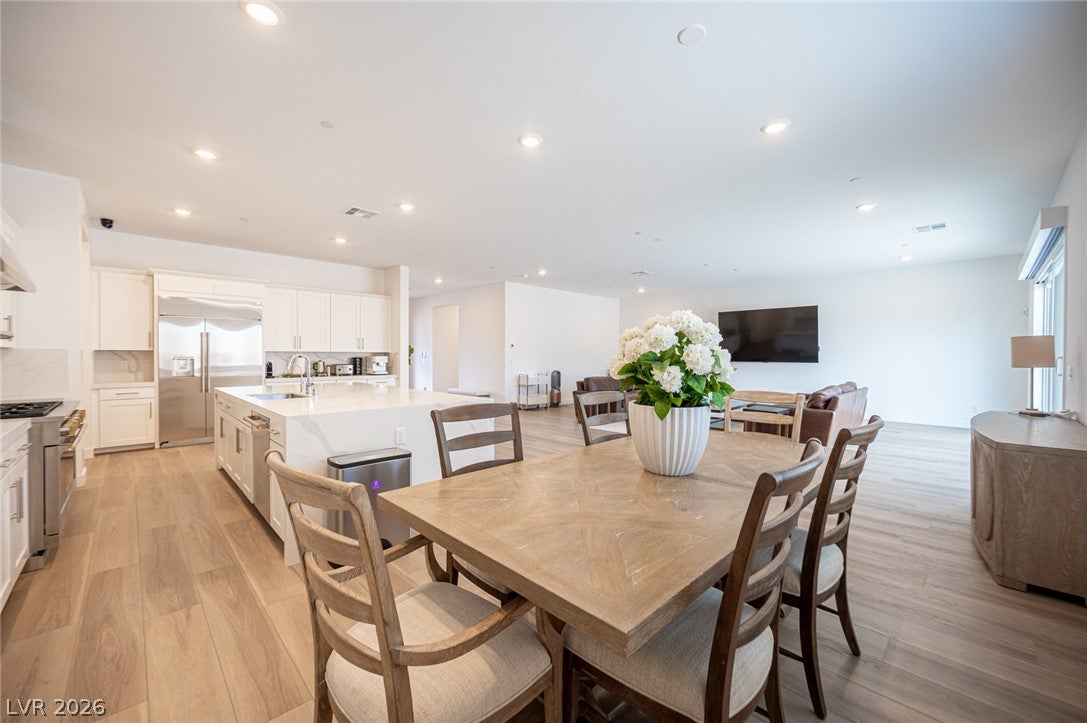 3904 Aiden Creek Ave, North Las Vegas, NV 89031 photo