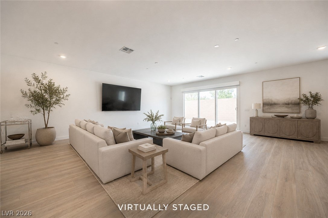 3904 Aiden Creek Ave, North Las Vegas, NV 89031 photo