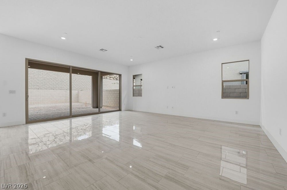 372 Tigullio Ave, Henderson, NV 89011 photo
