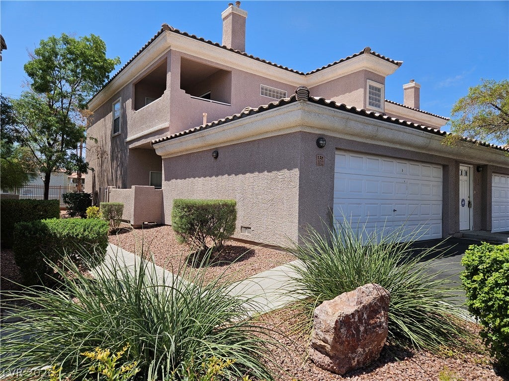 6901 Cobre Azul Ave, Las Vegas, NV 89108