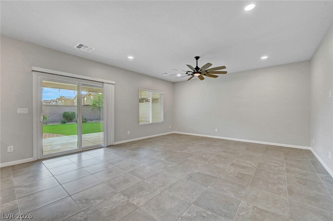 7845 Stone Forest, North Las Vegas, NV 89084 photo