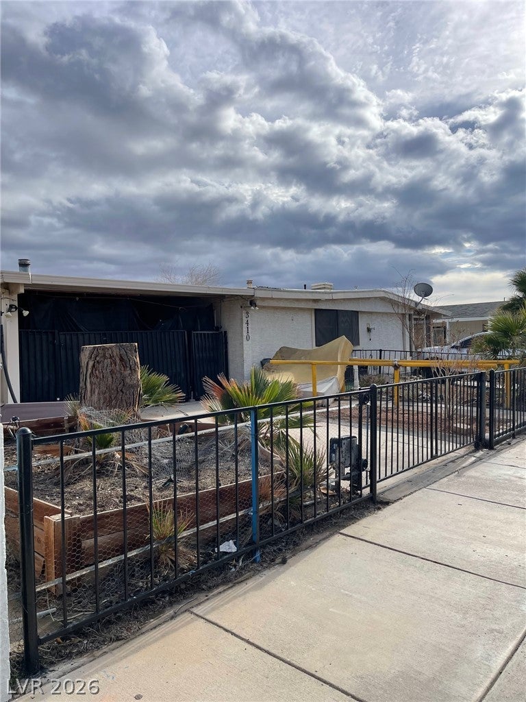 3410 Happy Jack Dr, Las Vegas, NV 89115