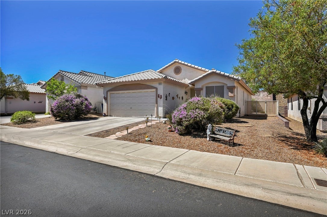 49 Blaven Dr, Henderson, NV 89002 photo