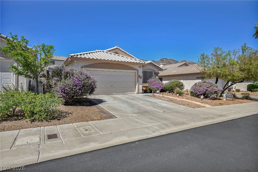 49 Blaven Dr, Henderson, NV 89002 photo