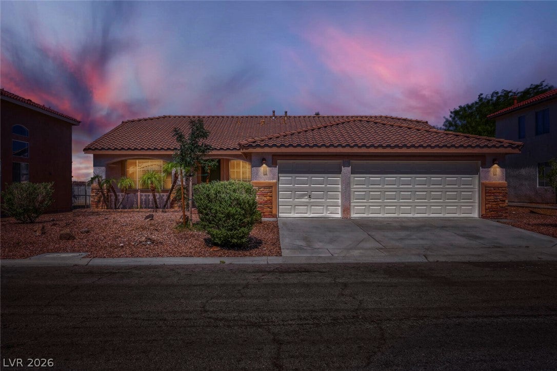 903 Golden Poppy St, Las Vegas, NV 89110 photo