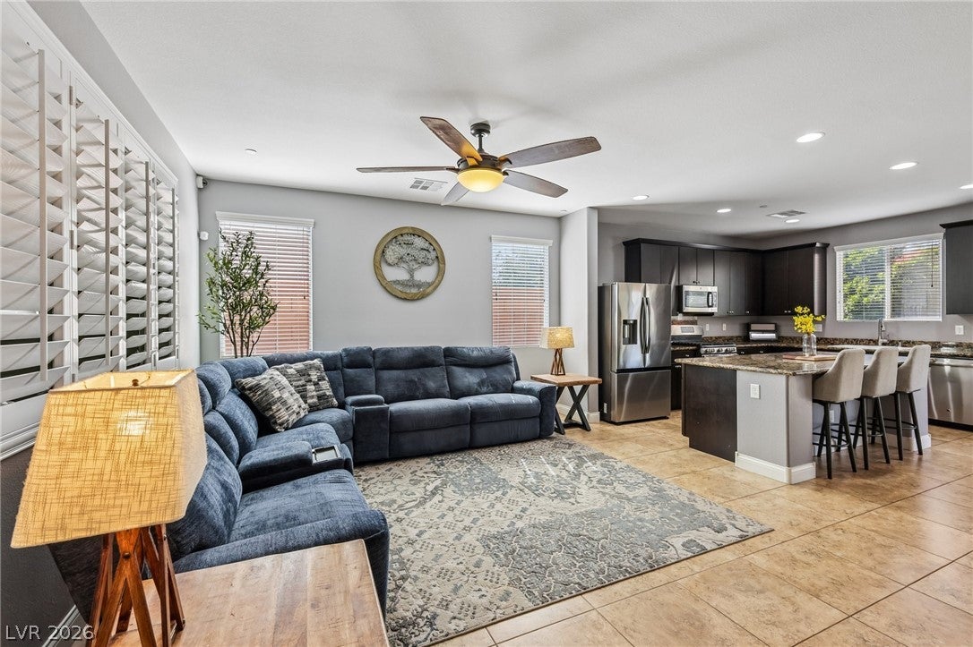 3633 Via De Leoni Ave, Henderson, NV 89052 photo