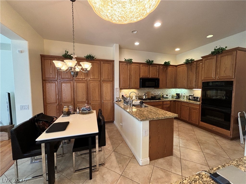 932 Viscanio Pl, Las Vegas, NV 89138 photo
