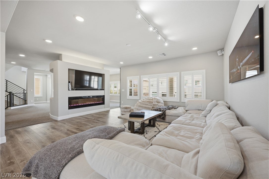 8609 Calla Lily Ct, Las Vegas, NV 89139 photo