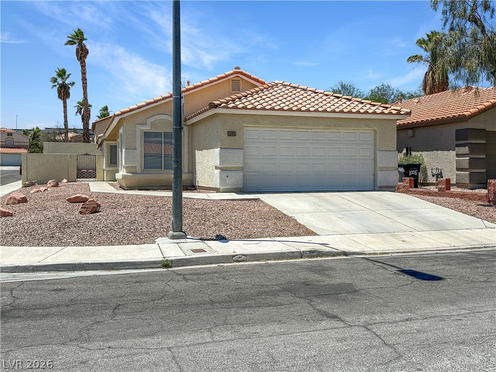 1001 Transom Dr, Las Vegas, NV 89128 photo