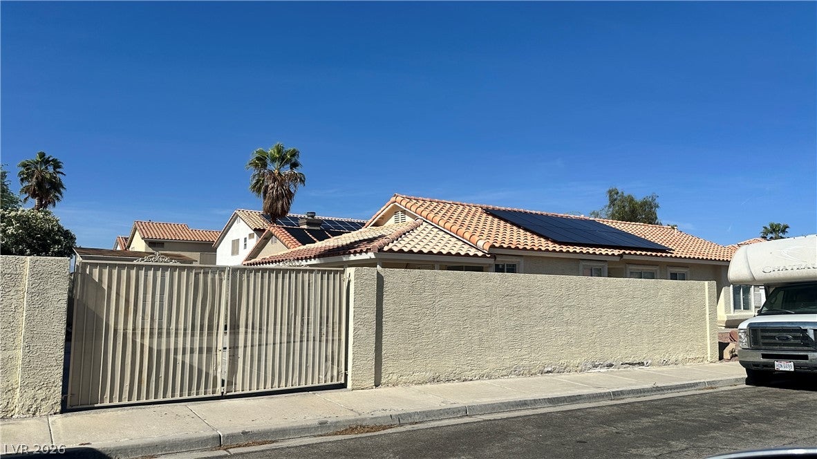 1001 Transom Dr, Las Vegas, NV 89128 photo