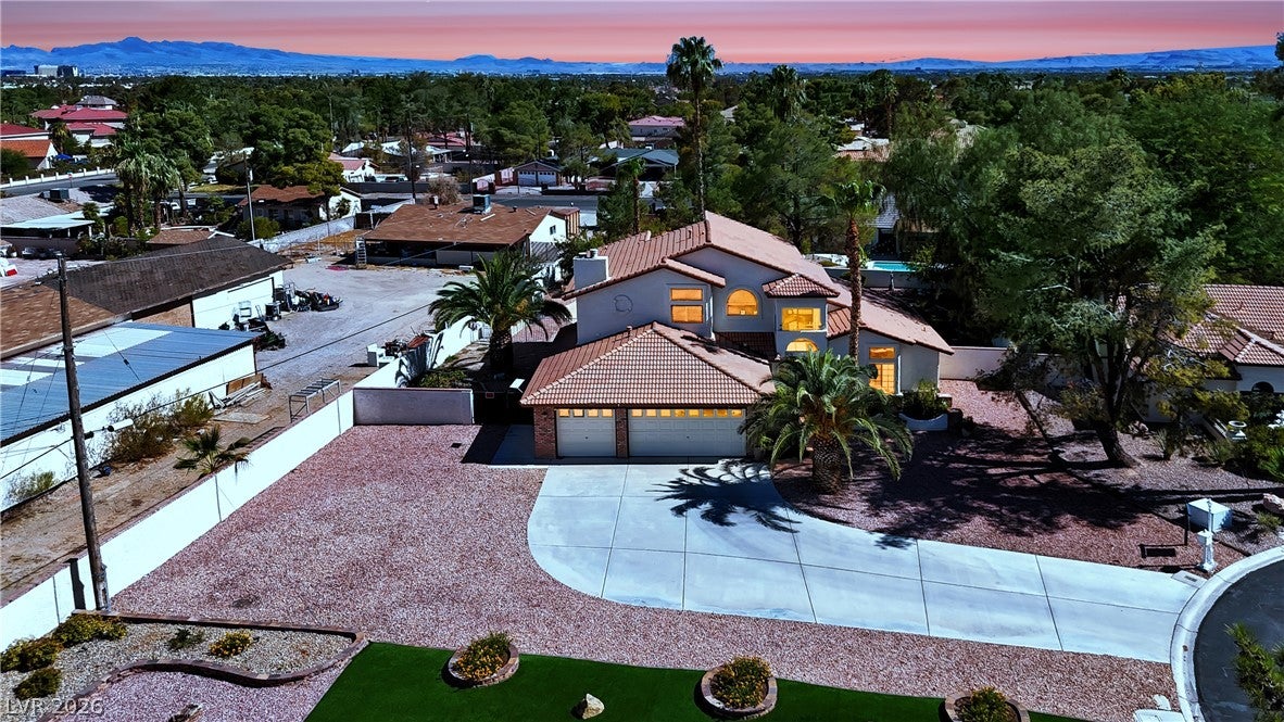 6767 Tree Haven Ct, Las Vegas, NV 89146