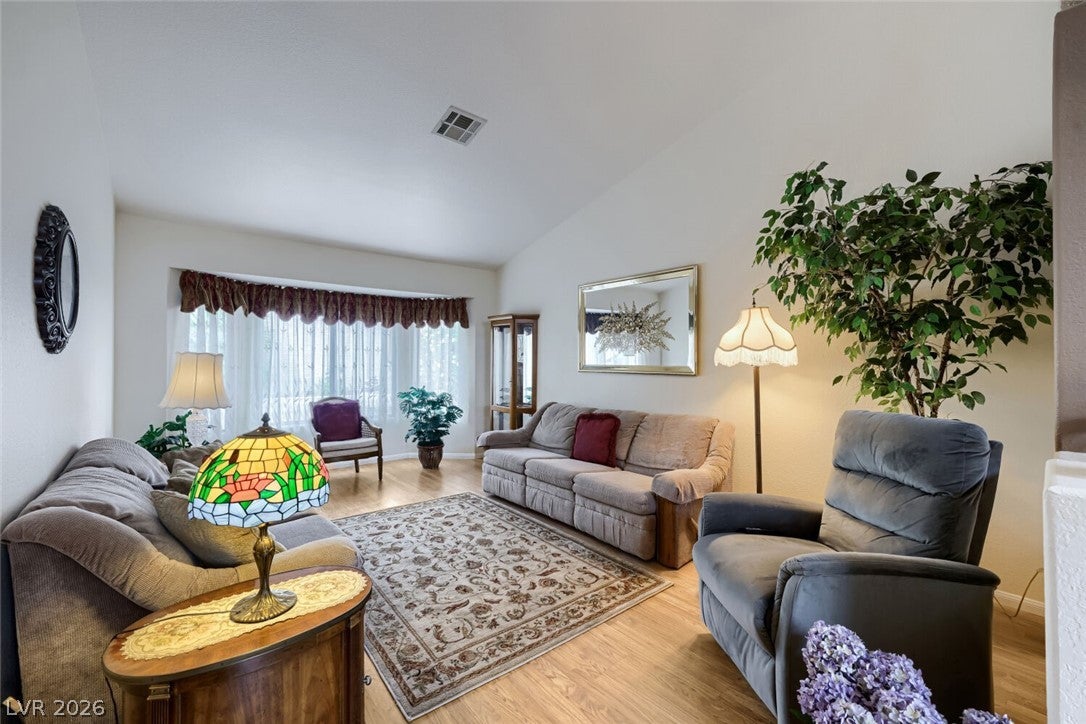 9536 Cliff View Way, Las Vegas, NV 89117 photo