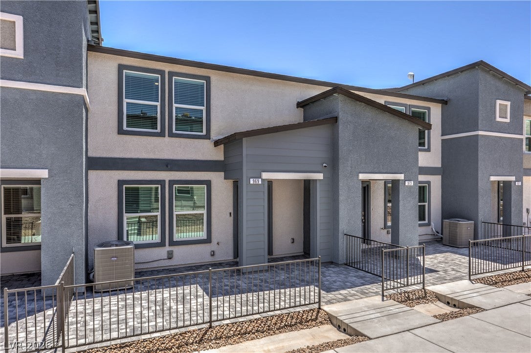 986 Desert Spruce St, Las Vegas, NV 89107 photo