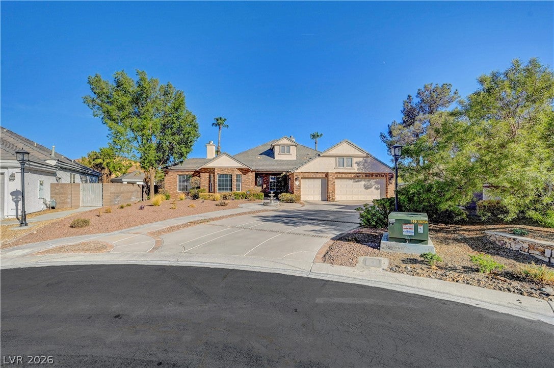 2308 Trident Maple St, Las Vegas, NV 89117 photo