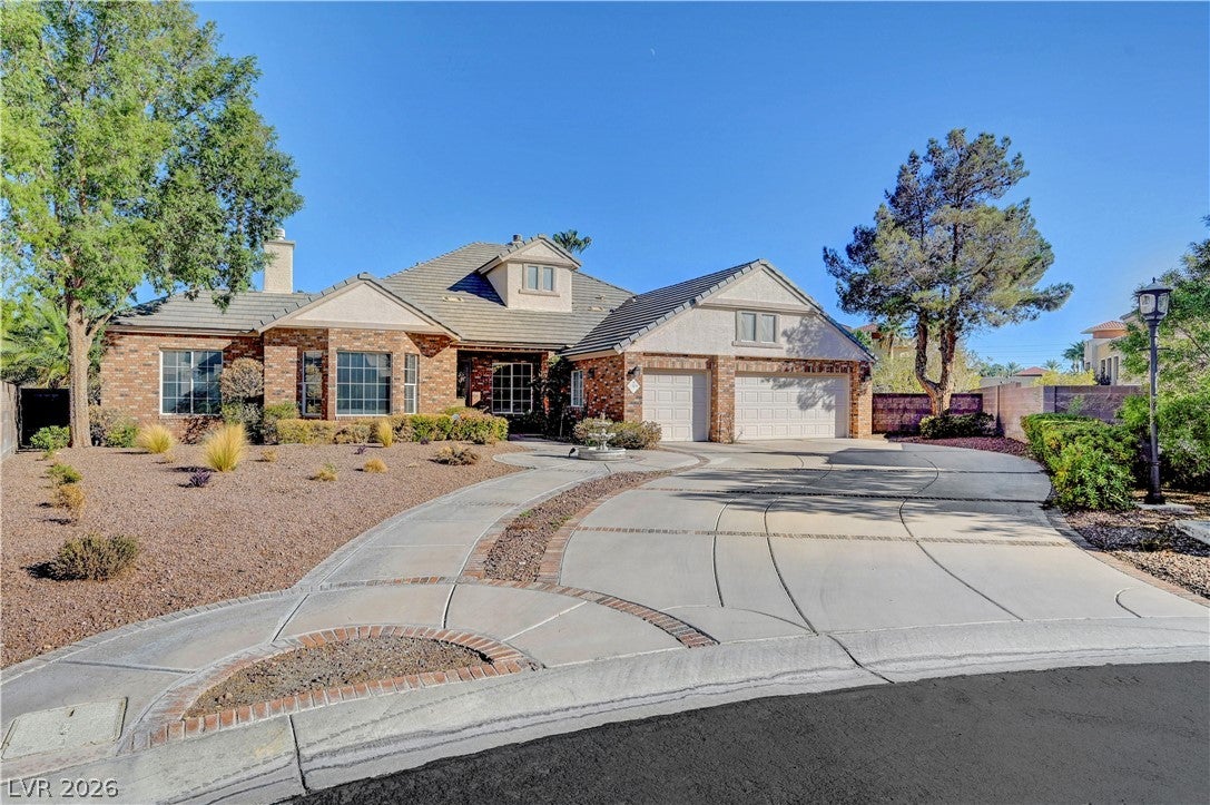 2308 Trident Maple St, Las Vegas, NV 89117 photo