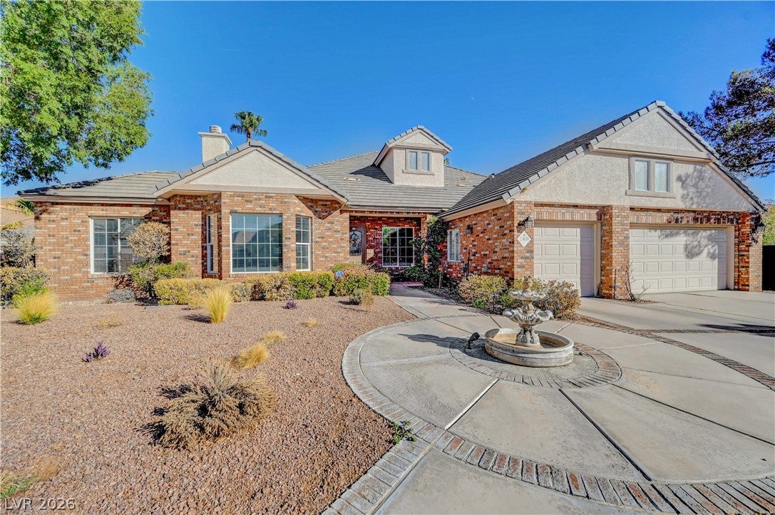 2308 Trident Maple St, Las Vegas, NV 89117 photo