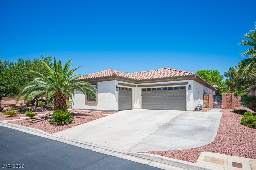 6888 April Wind Ave, Las Vegas, NV 89131 photo