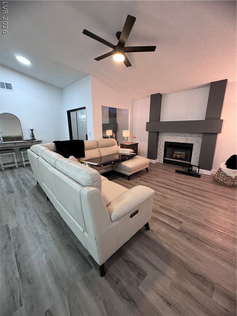 2044 Waverly Cir, Henderson, NV 89014 photo