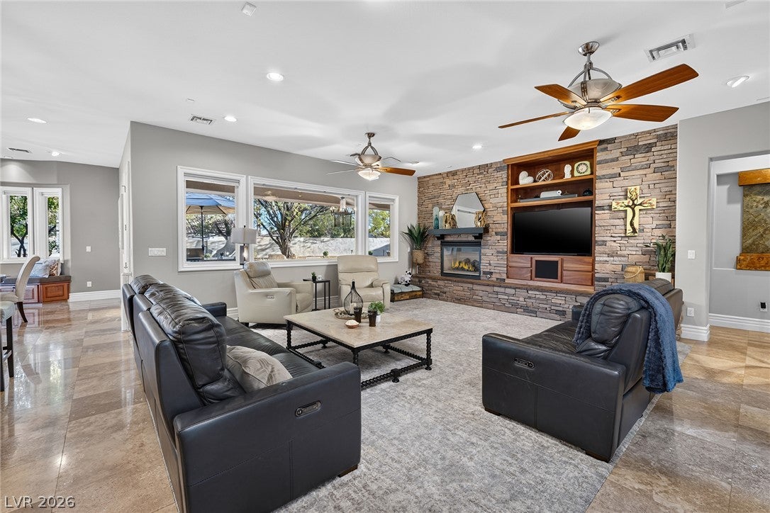8361 Jeeves Cir, Las Vegas, NV 89149 photo